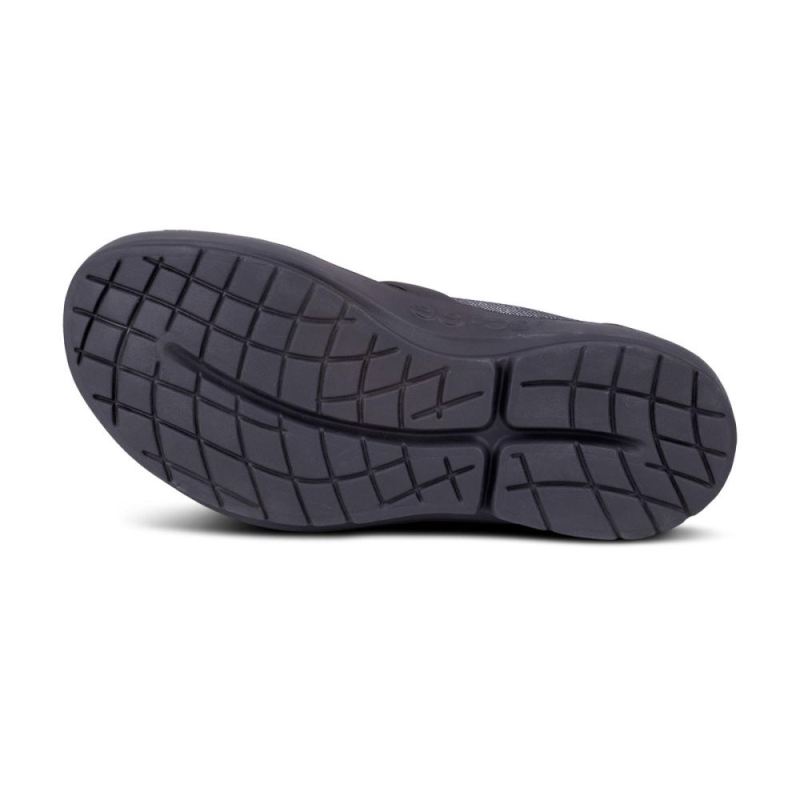 Oofos Women's OOmg Fibre Low Shoe - Black Gray