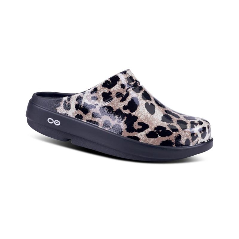 Oofos Women's OOcloog Limited Edition Clog - Cheetah