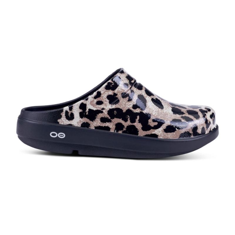 Oofos Women's OOcloog Limited Edition Clog - Cheetah