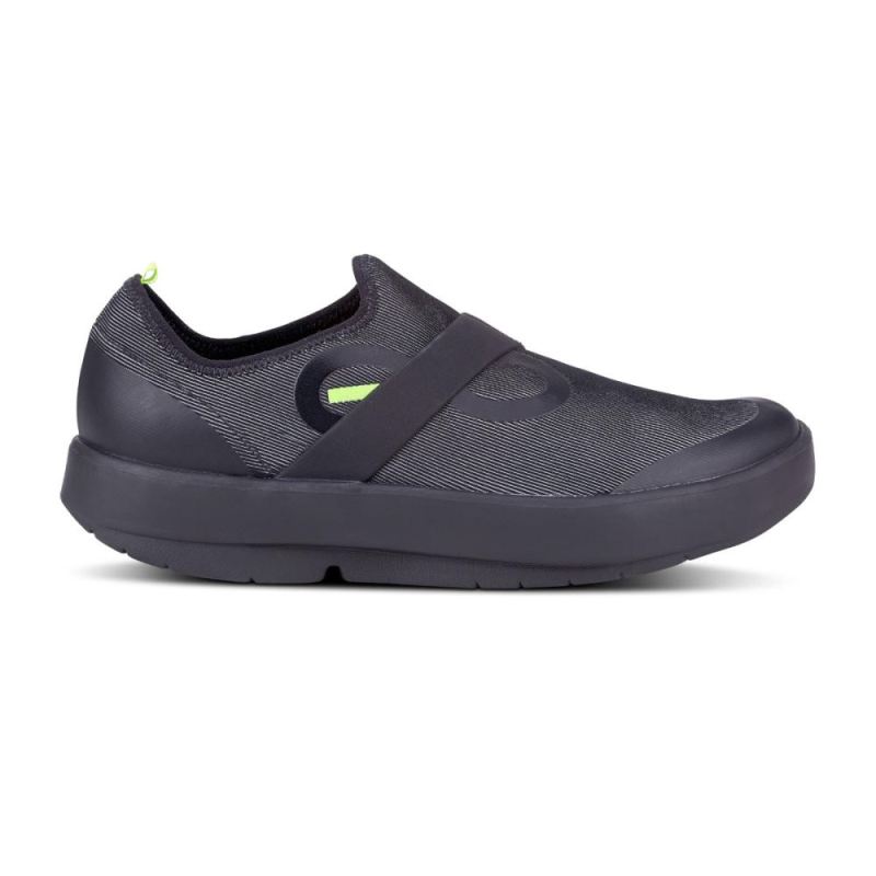 Oofos Men's OOmg Fibre Low Shoe - Black Gray