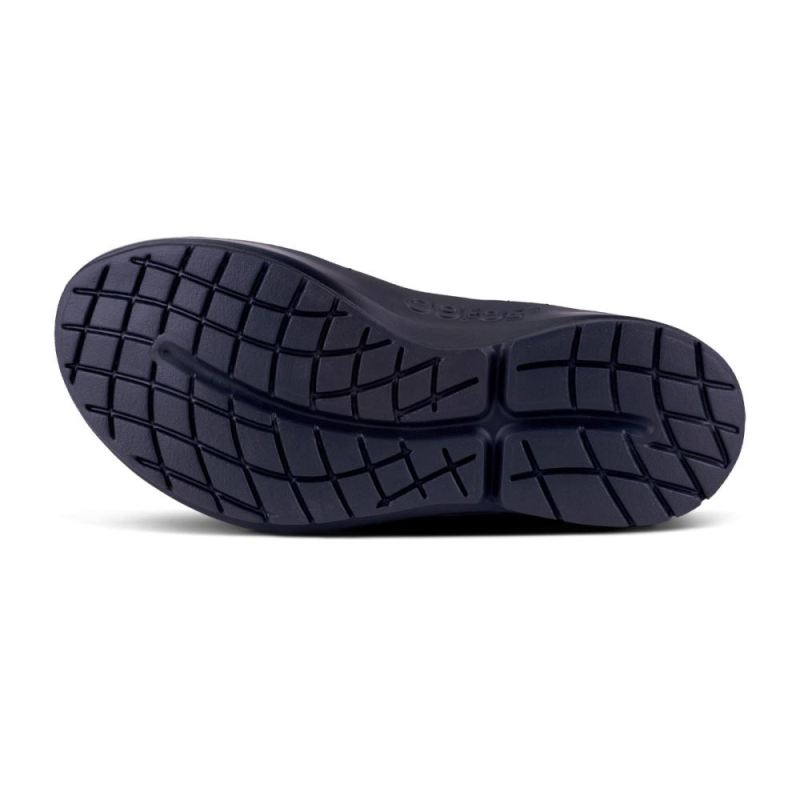 Oofos Women's OOmg eeZee Low Shoe - Cheetah