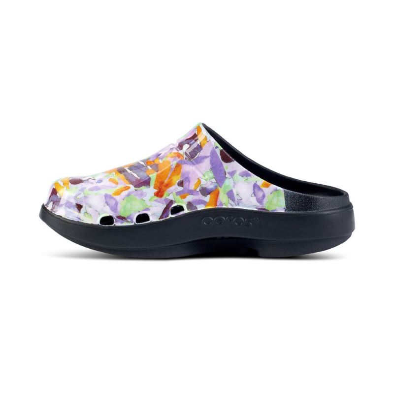 OOfos Women's Oocloog Limited Edition Clog - Purple Watercolor